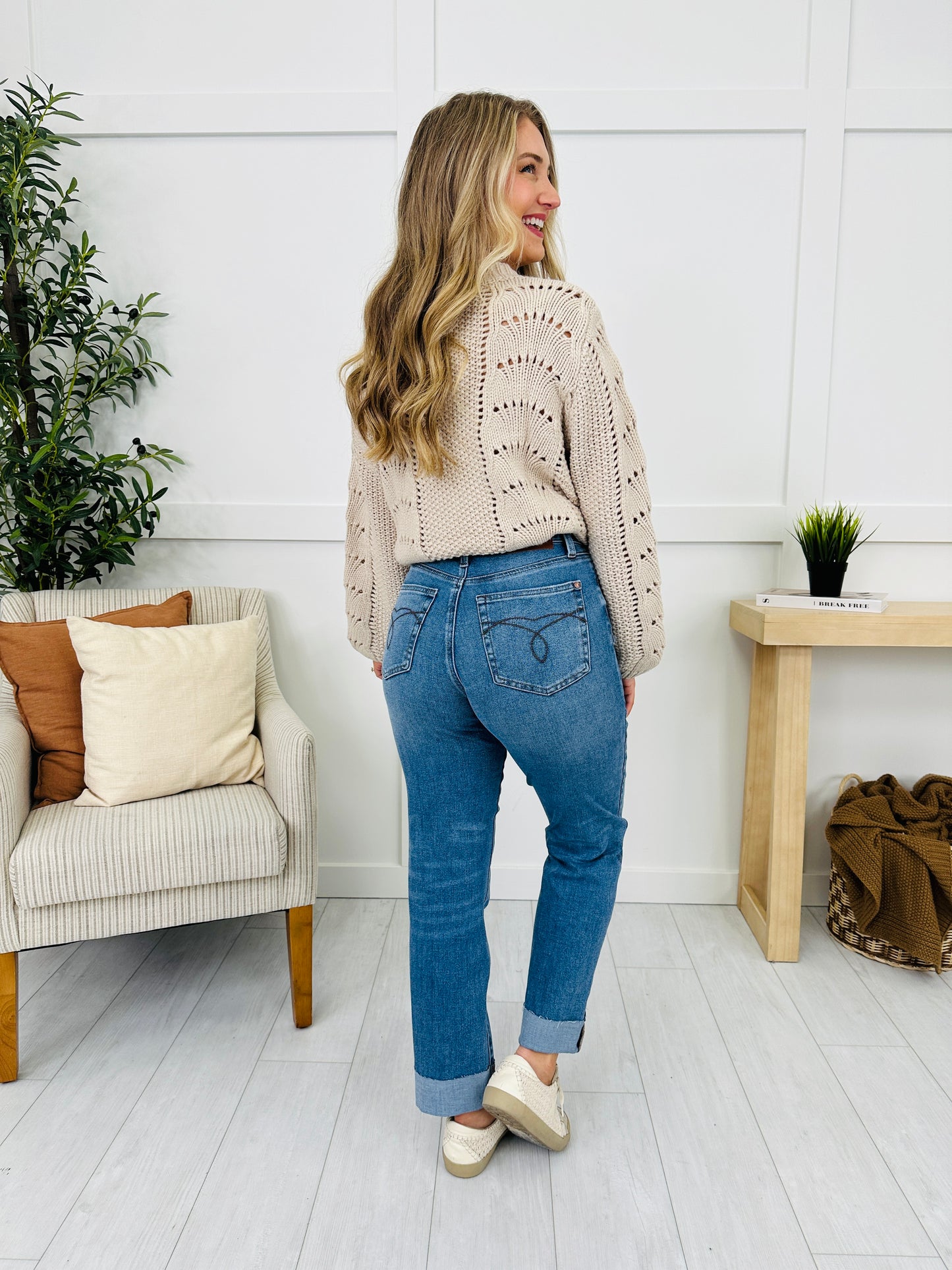 Judy Blue Cross My Heart Boyfriend Jeans