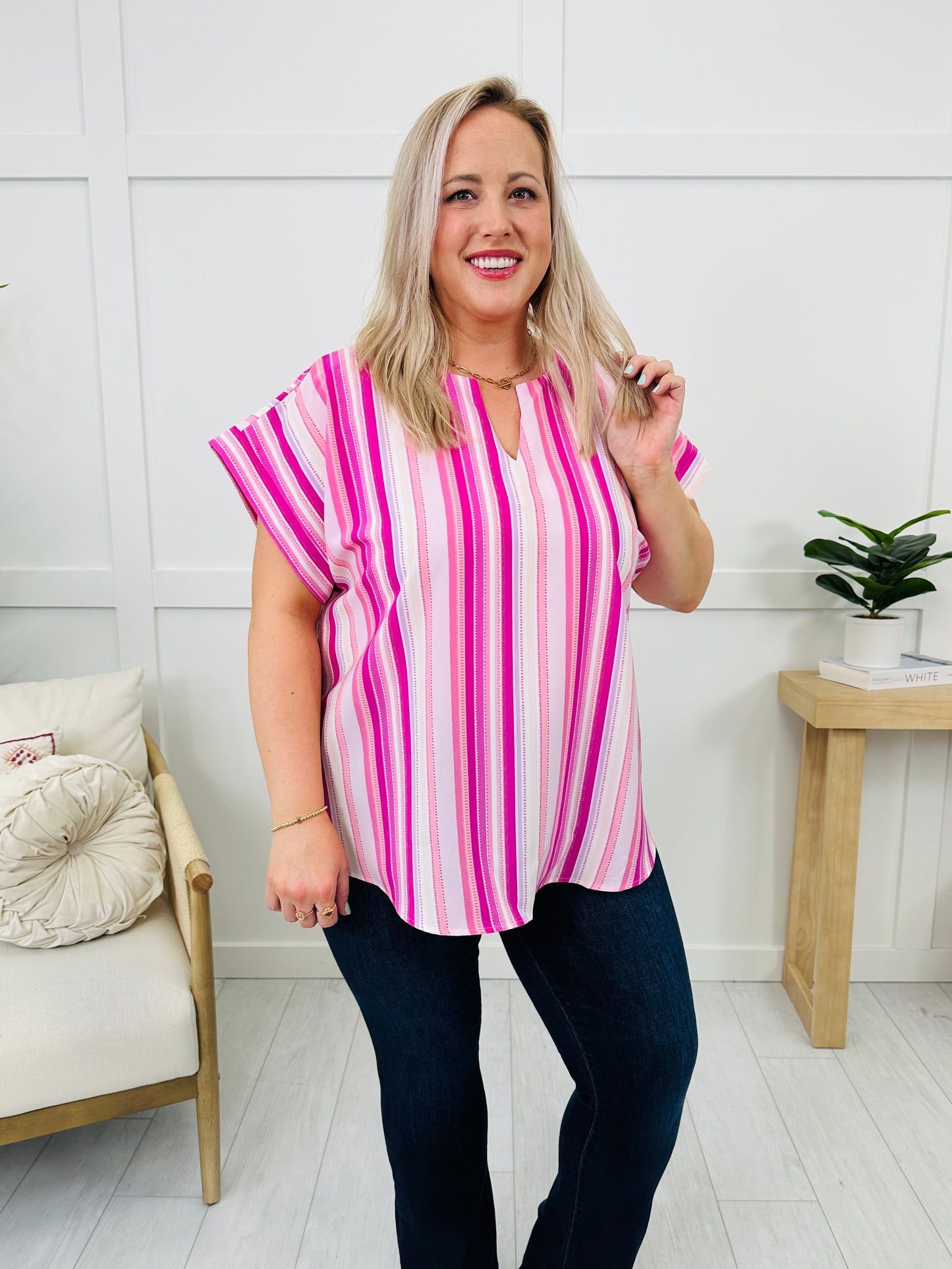 REG/CURVY A Brand New Me Top