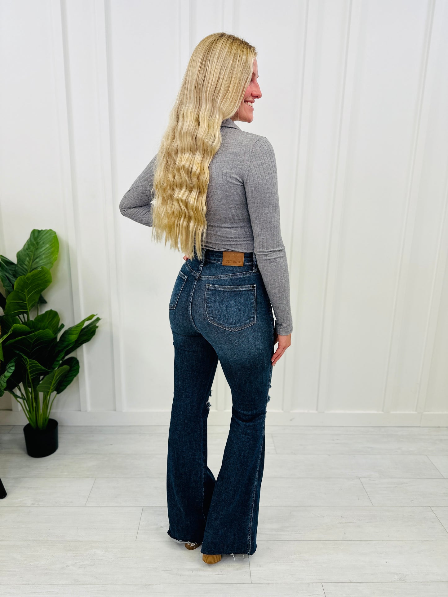 Judy Blue REG/CURVY Tummy Control Millionaire Flare Jeans