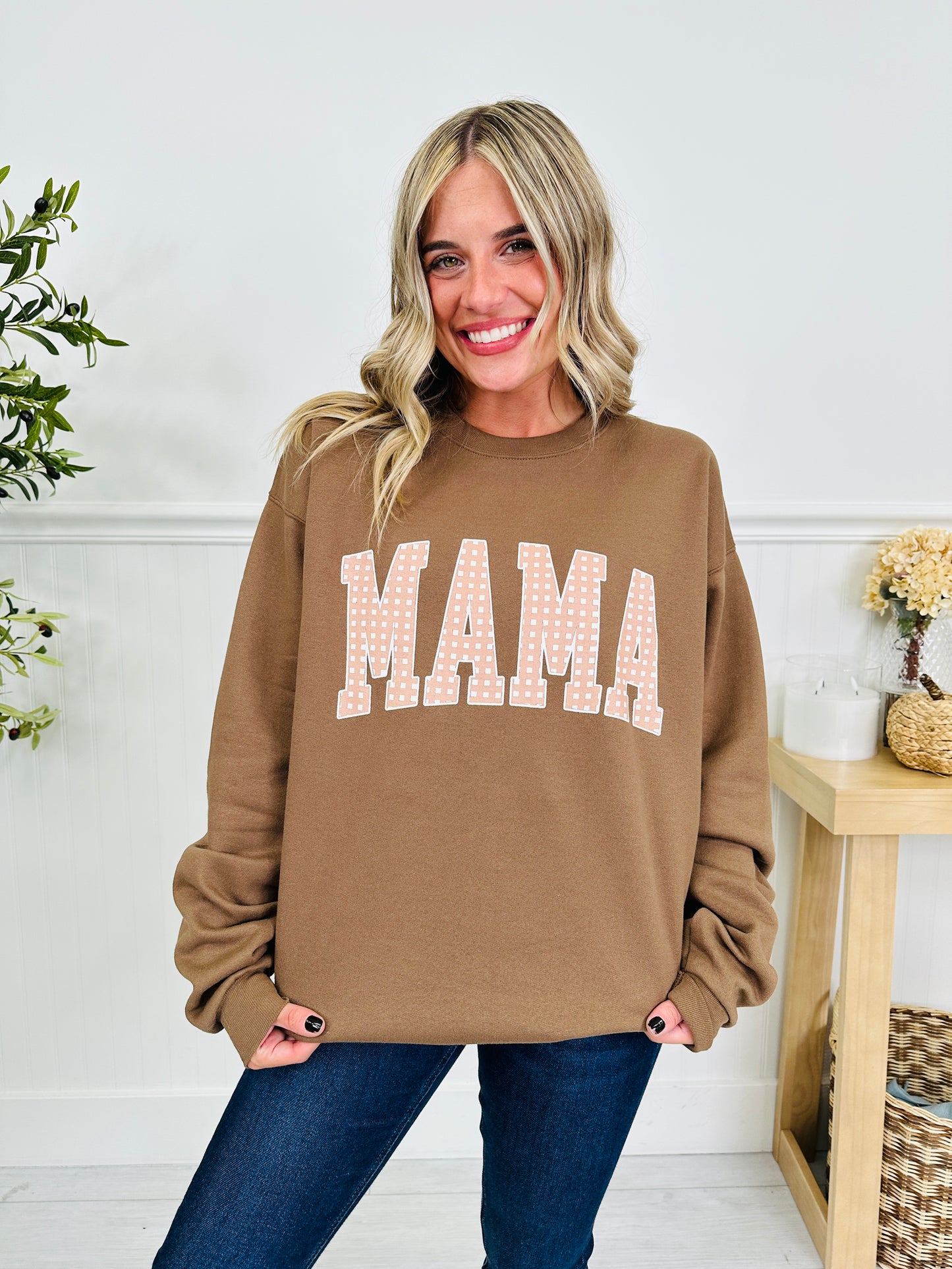 Gingham Mama Graphic Crewneck Sweatshirt
