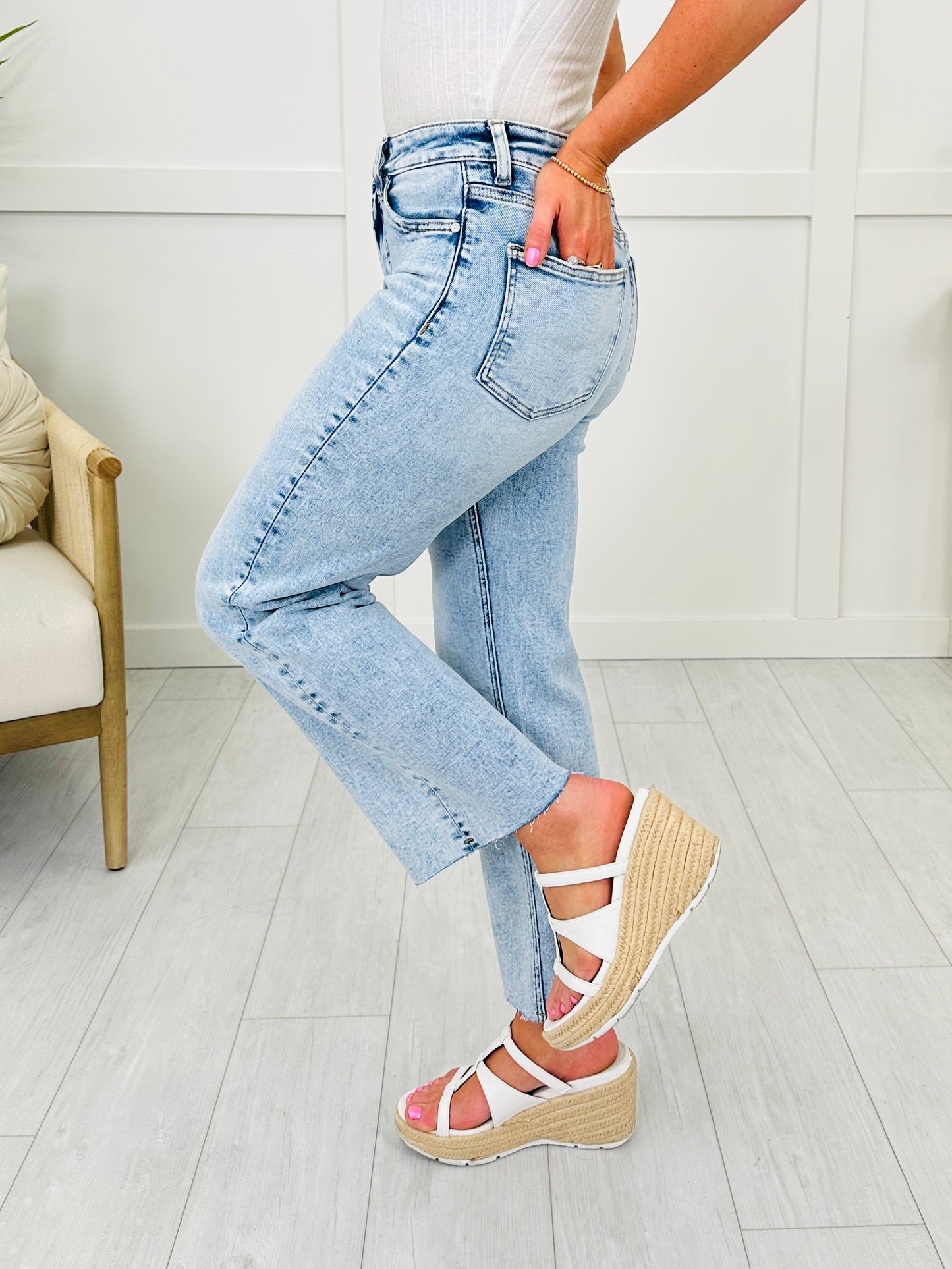 Can't Crop The Feeling MOCO Exclusive Tummy Control Cropped Wide Leg Jeans