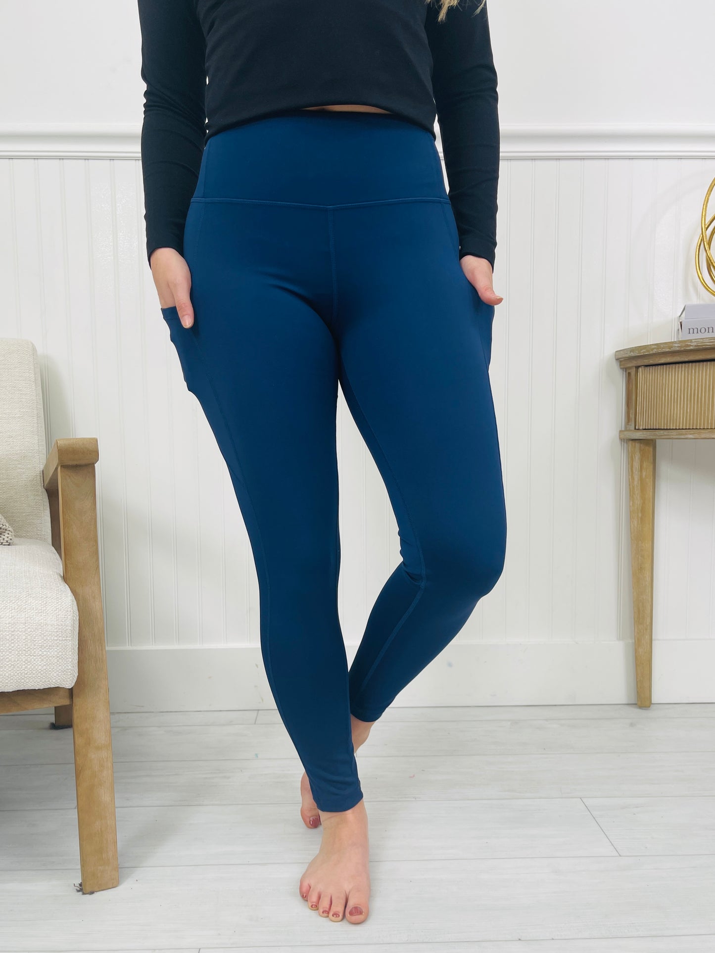 Easy Choice Leggings In Navy Blue
