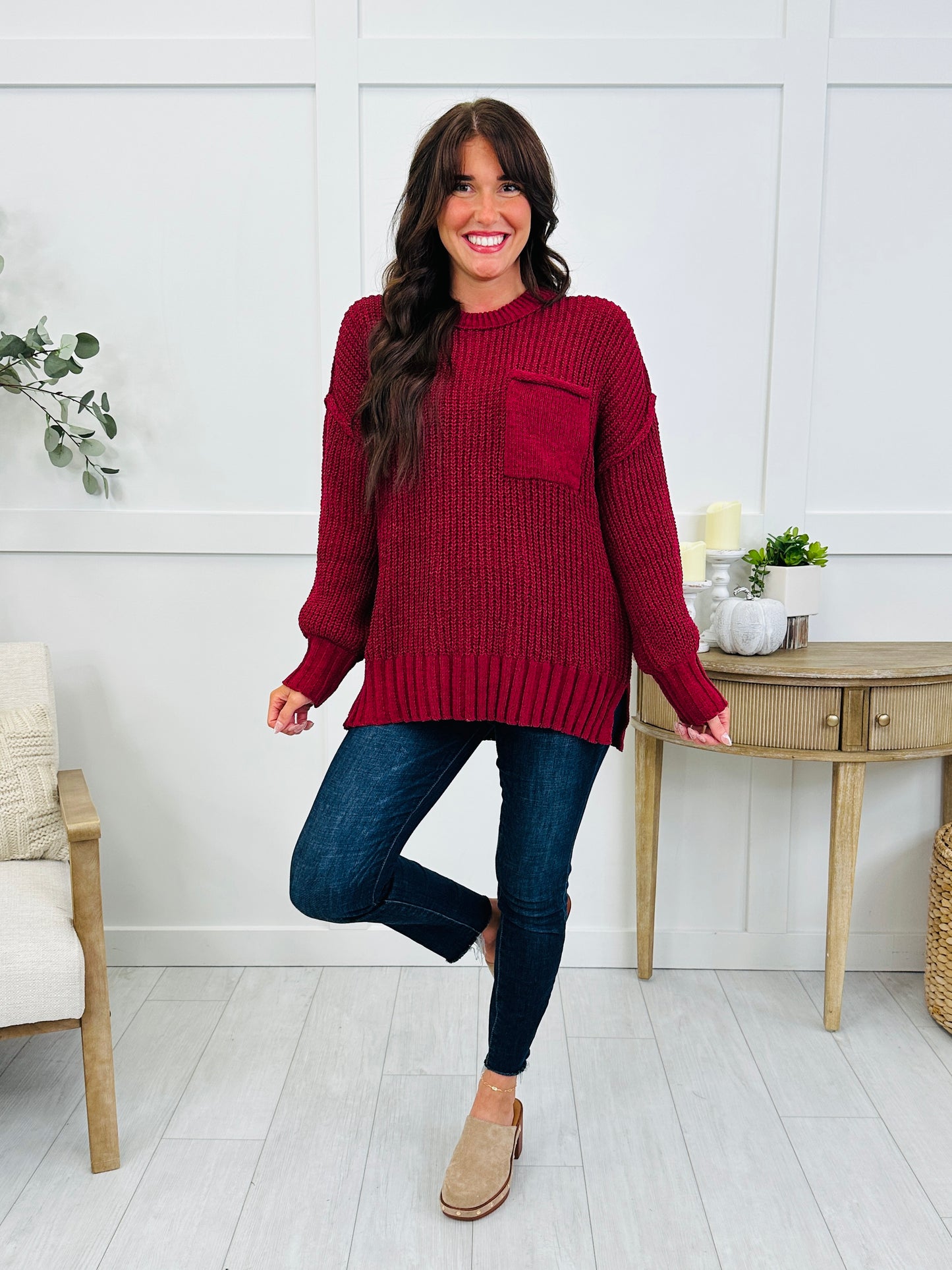 Casual Company Sweater In Burgundy