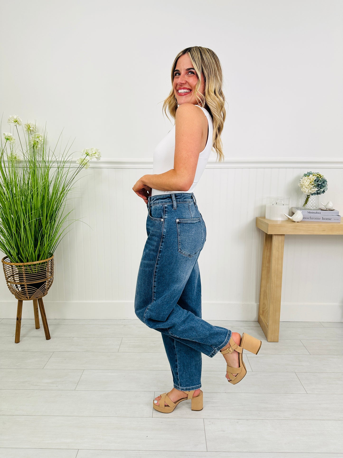 Judy Blue Best Bet Barrel Jeans