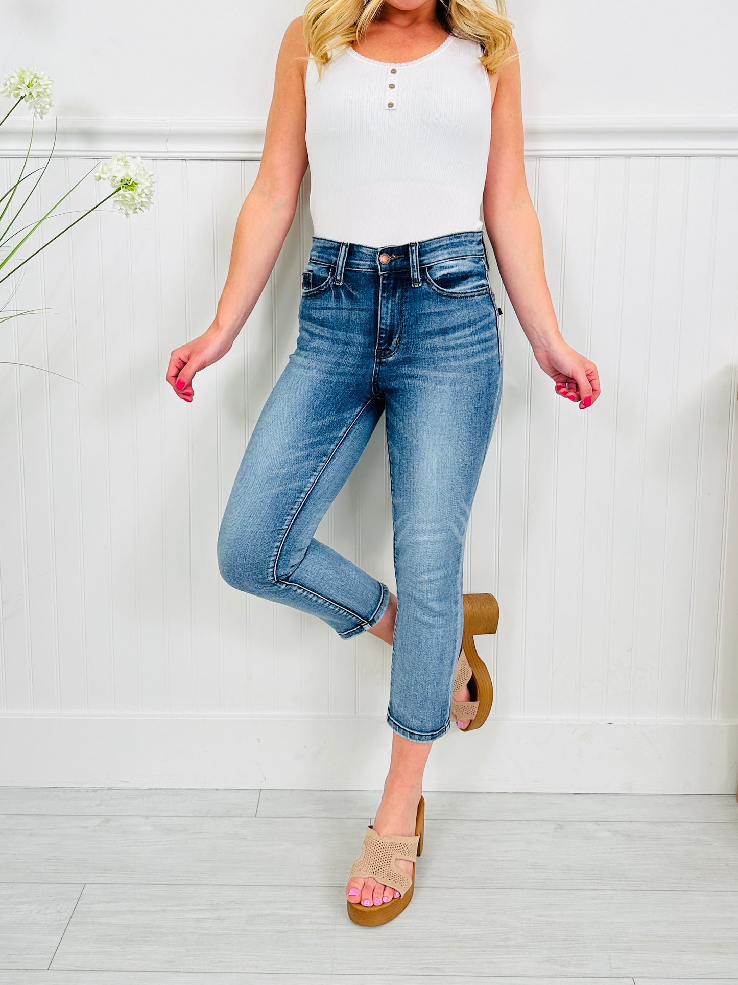 Judy Blue Go Against The Grain Capri Jeans