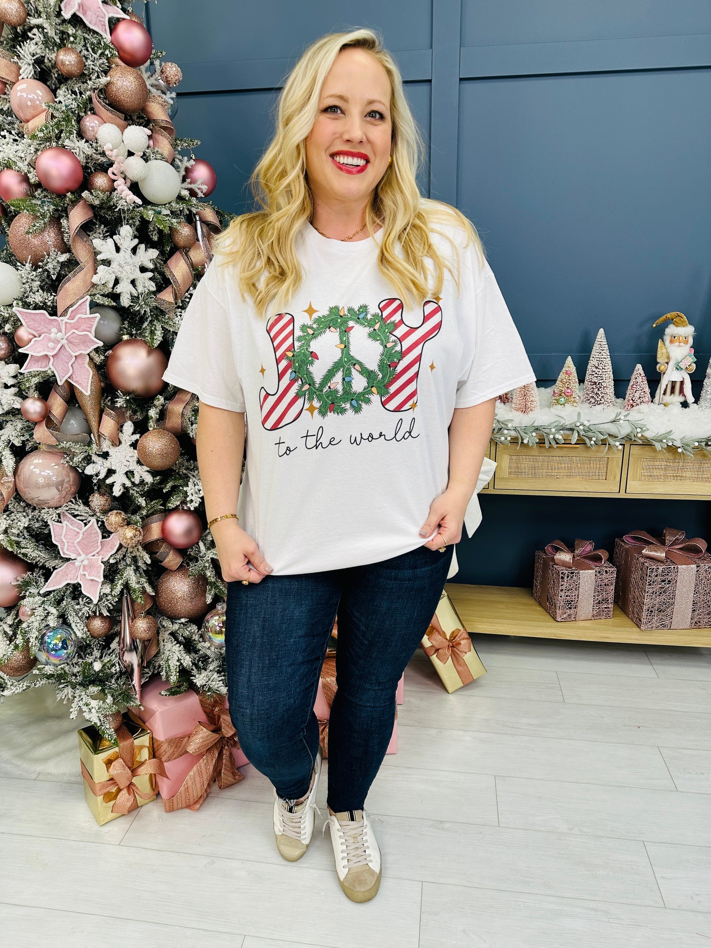 REG/CURVY Bring Joy To The World Graphic Tee