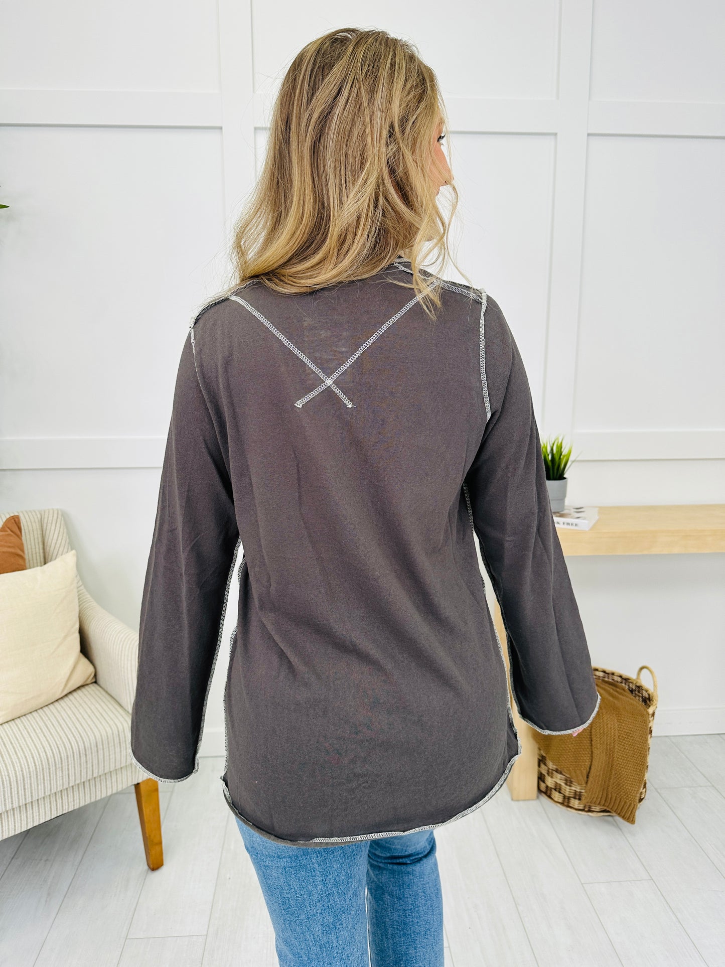 Outline Touch Top in Charcoal