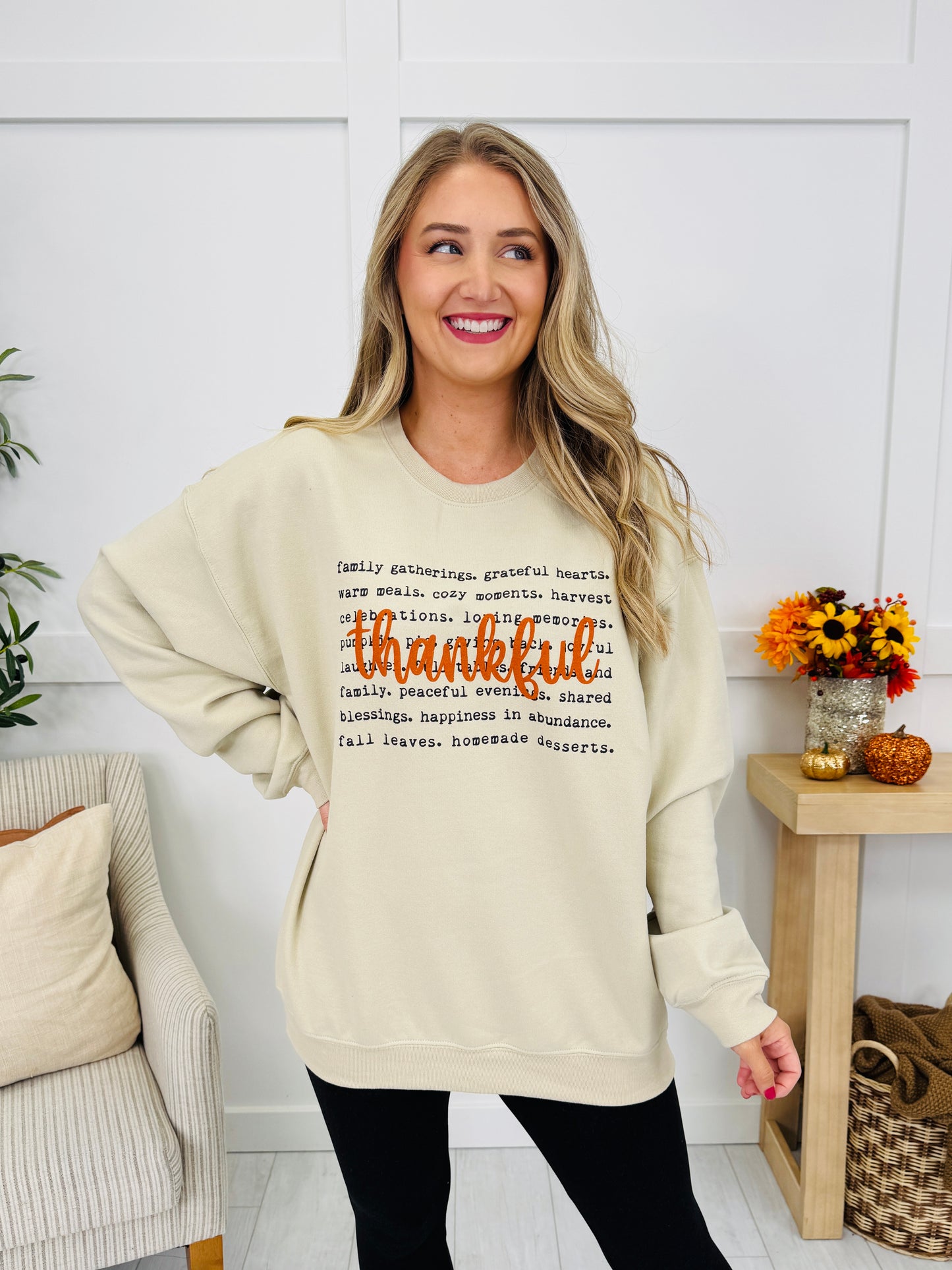 Thankful Graphic Crewneck Sweatshirt