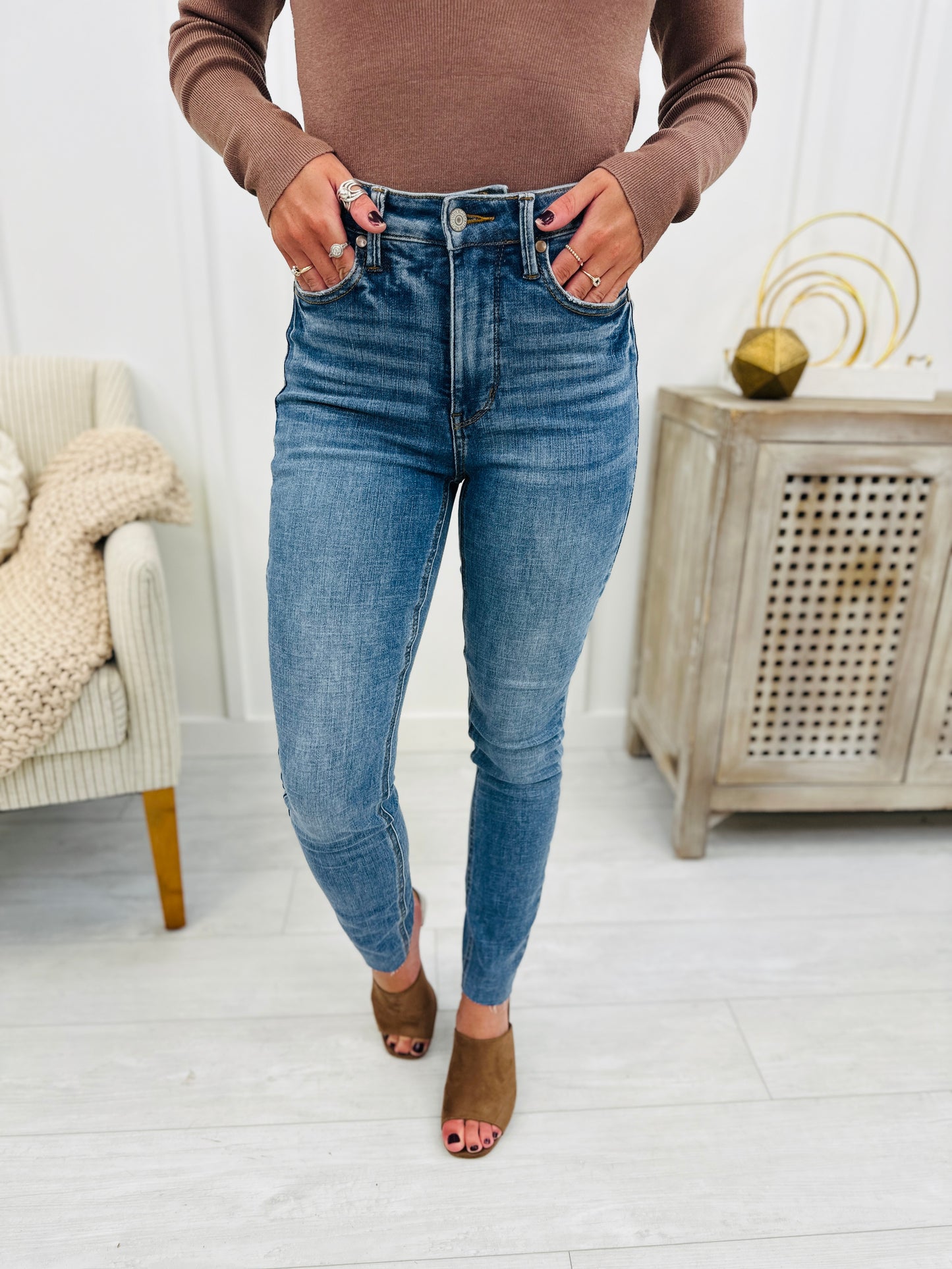 Judy Blue The Trifecta 2.0 Tummy Control And Butt Lifting Skinny Jeans in REG/CURVY