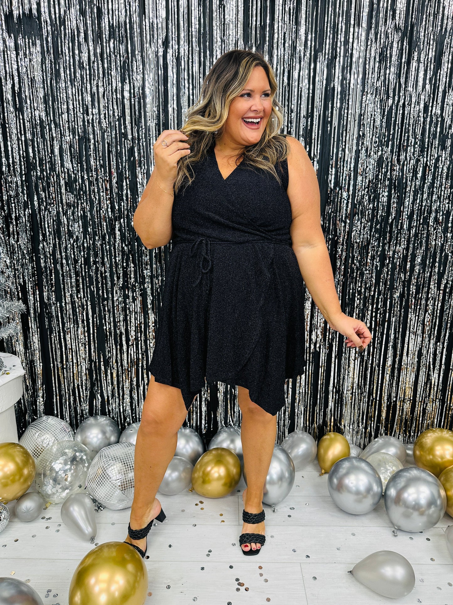 REG/CURVY Time Of The Season Romper In Black