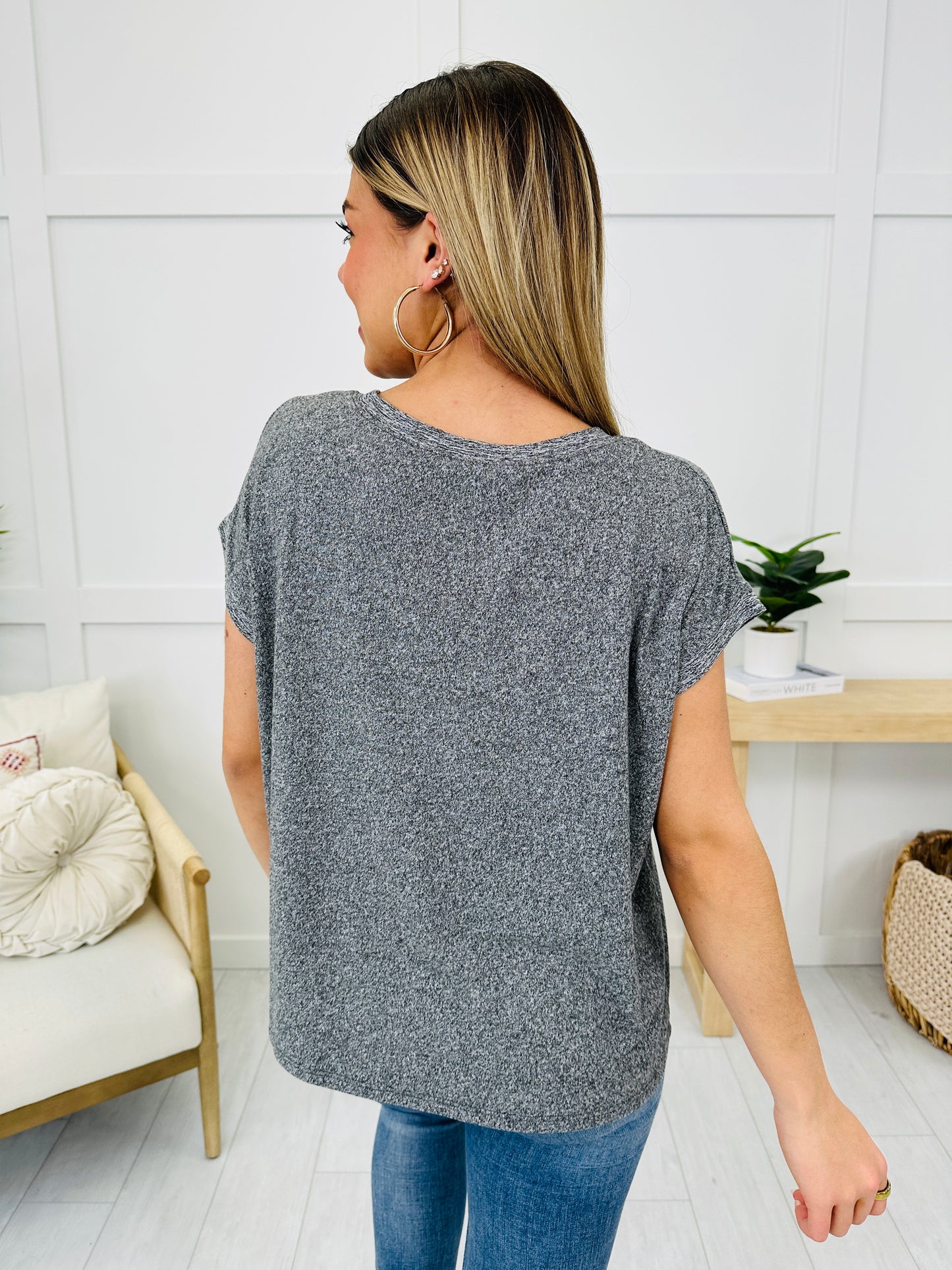 DOORBUSTER! Pocket Perfection Top- Multiple Colors!