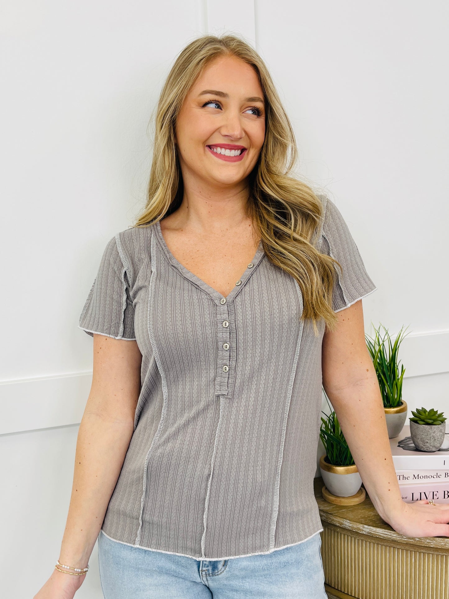 Hue Harmony Pullover in Grey