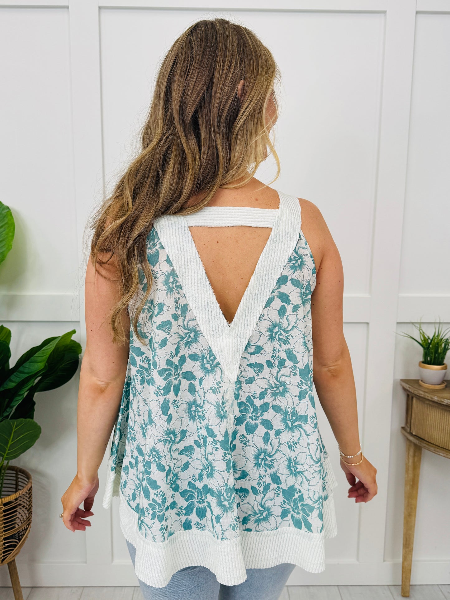 Let It Be Lovely Tank Top In Teal Multi