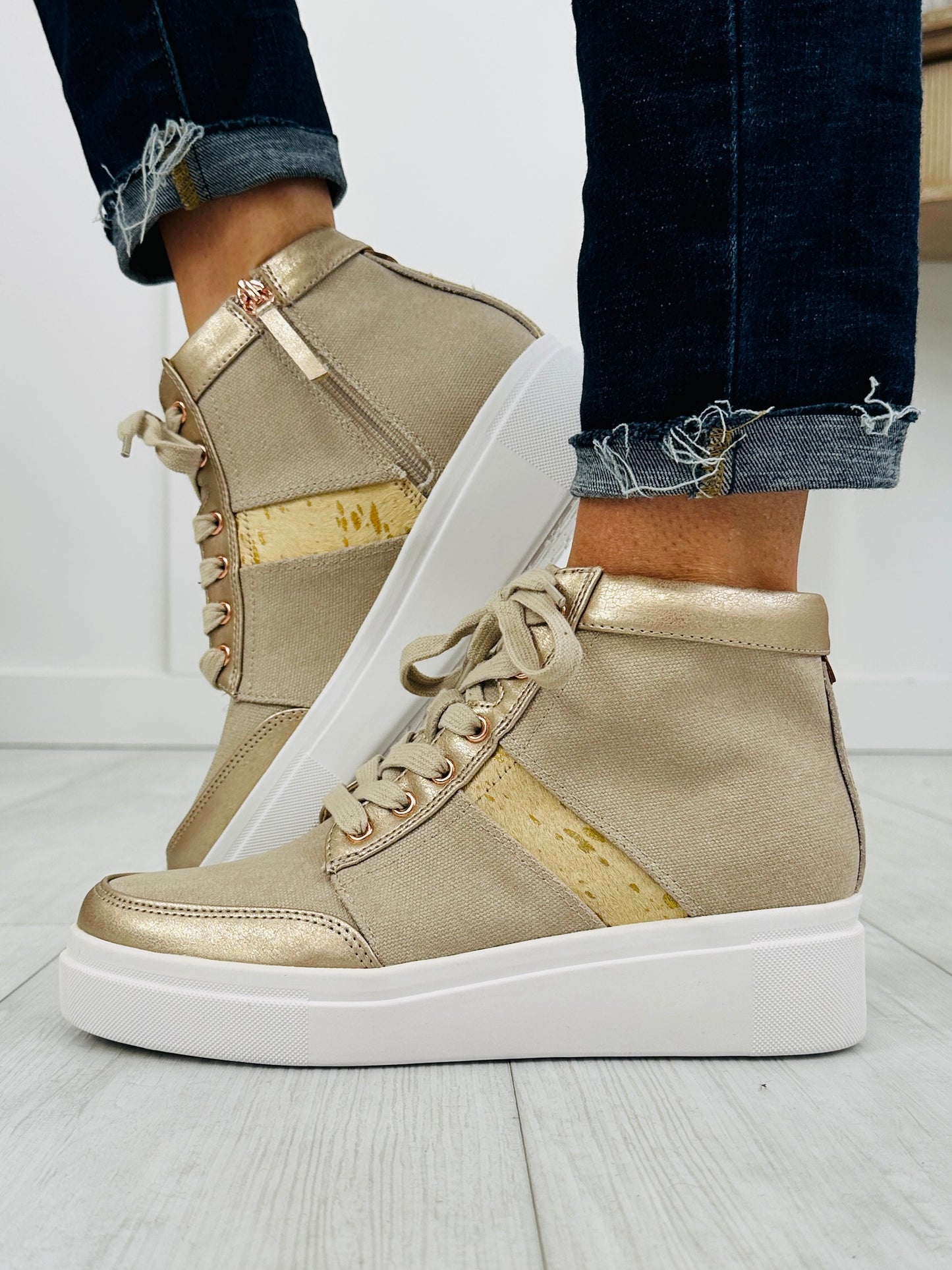City Bound Sneakers In Bone