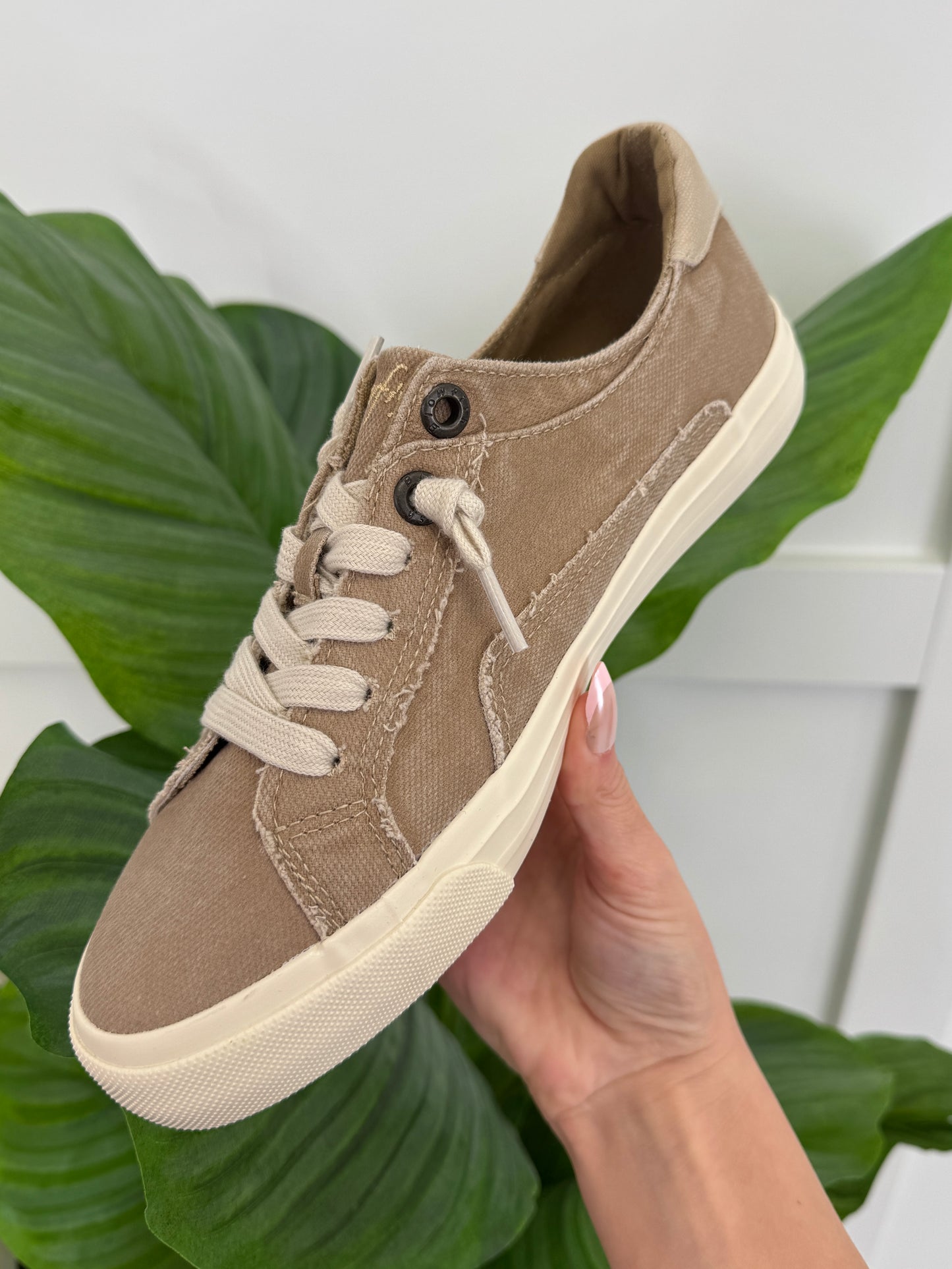 The Go-To Classic Sneaker In Desert