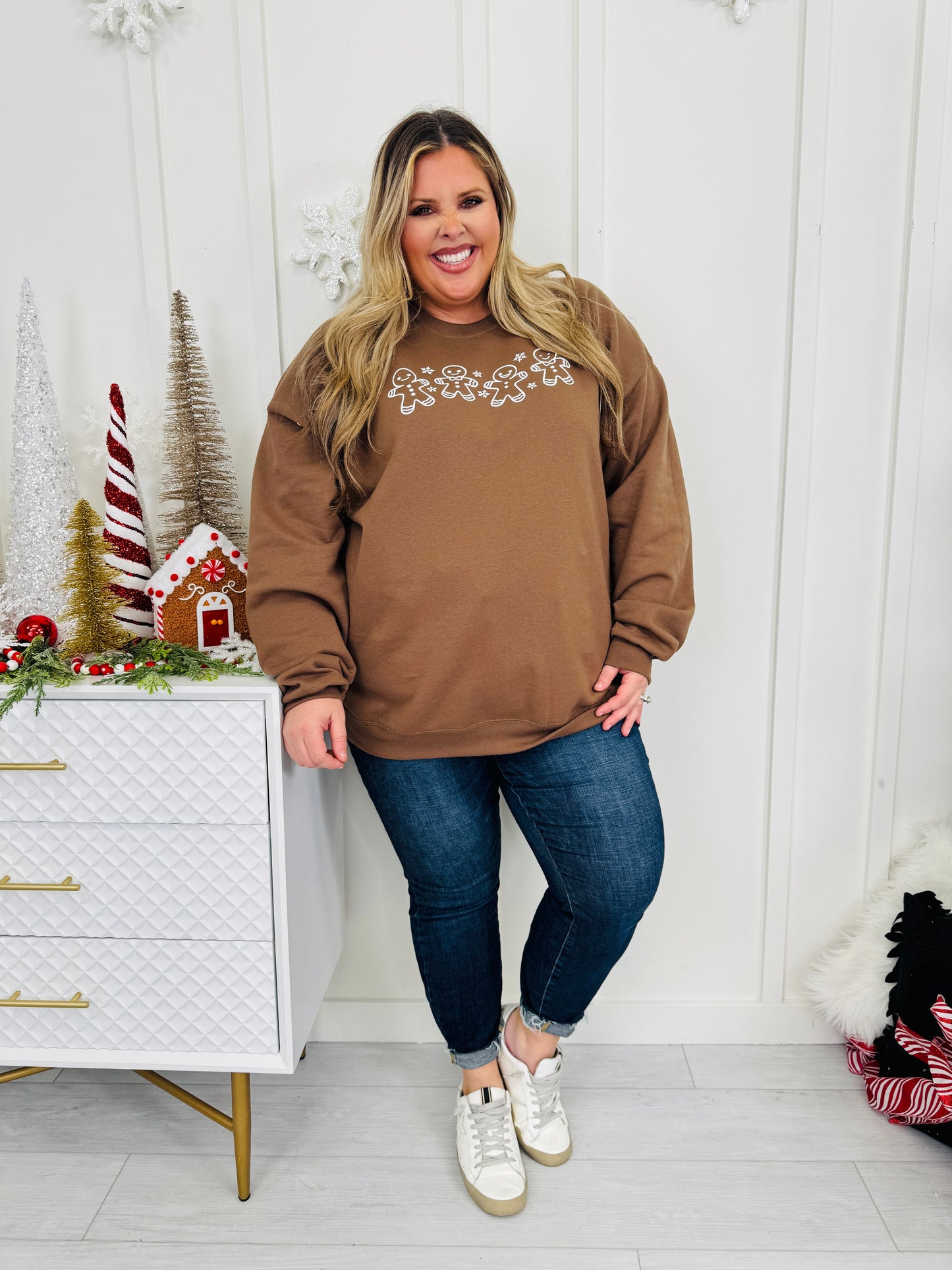 Snowy Gingerbread Graphic Crewneck Sweatshirt