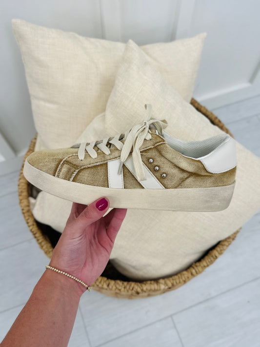 Walk A Mile Sneakers In Washed Tan Denim