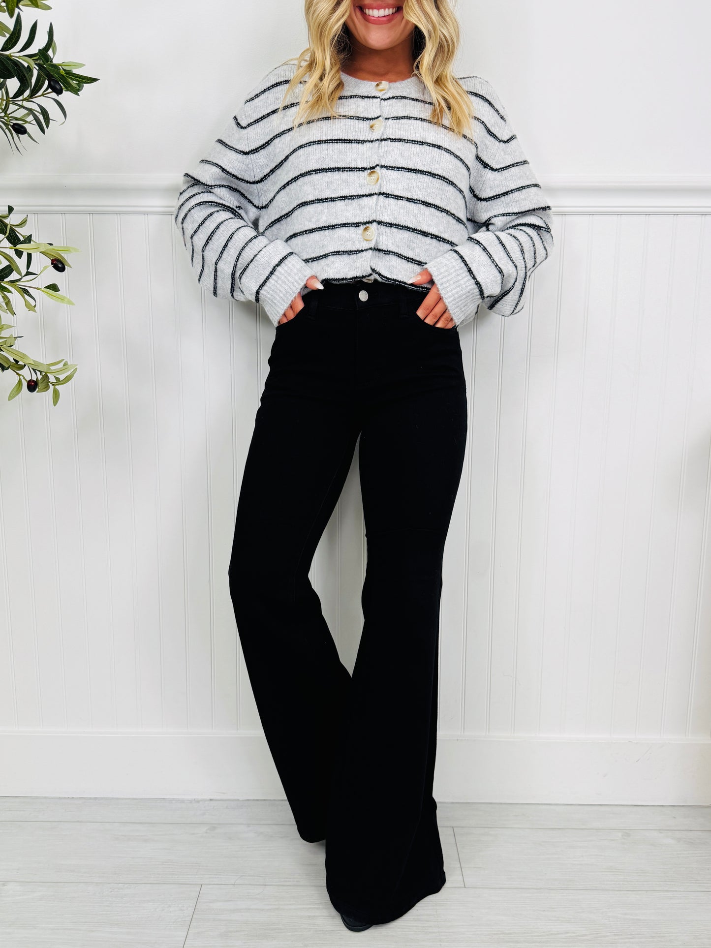 Judy Blue Back In Black Flare Jeans