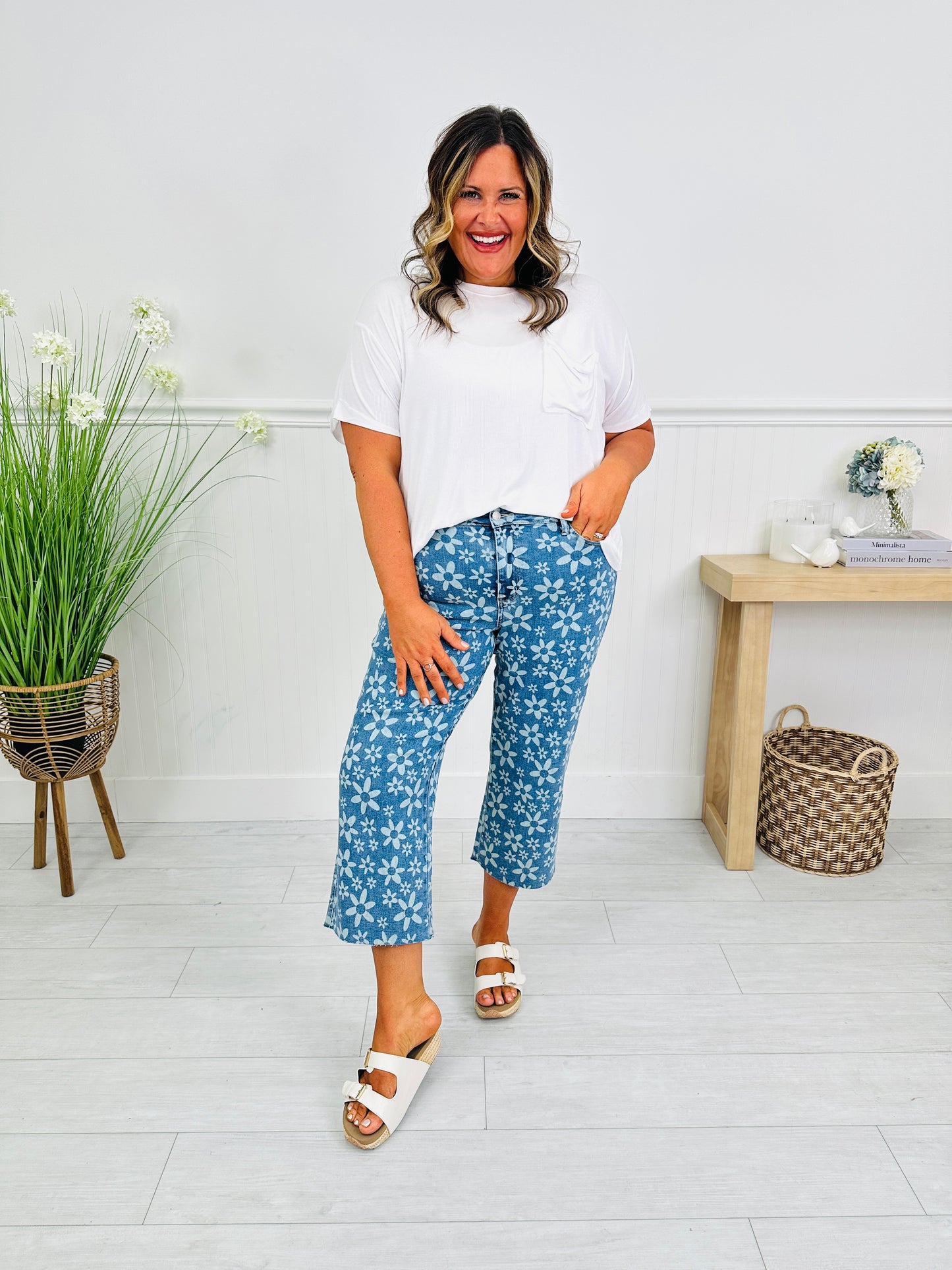 Judy Blue Daisy Daze Cropped Wide Leg Jeans