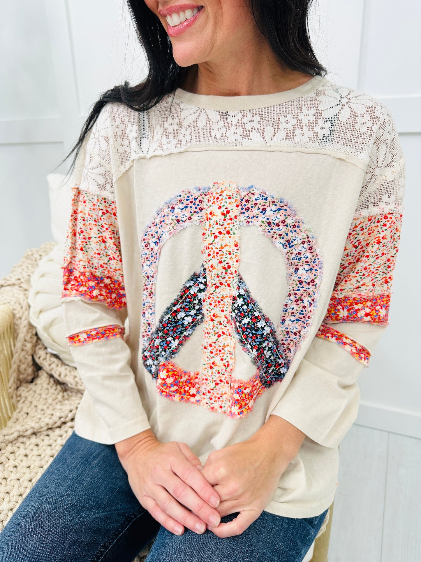 REG/CURVY With Peace And Love Top