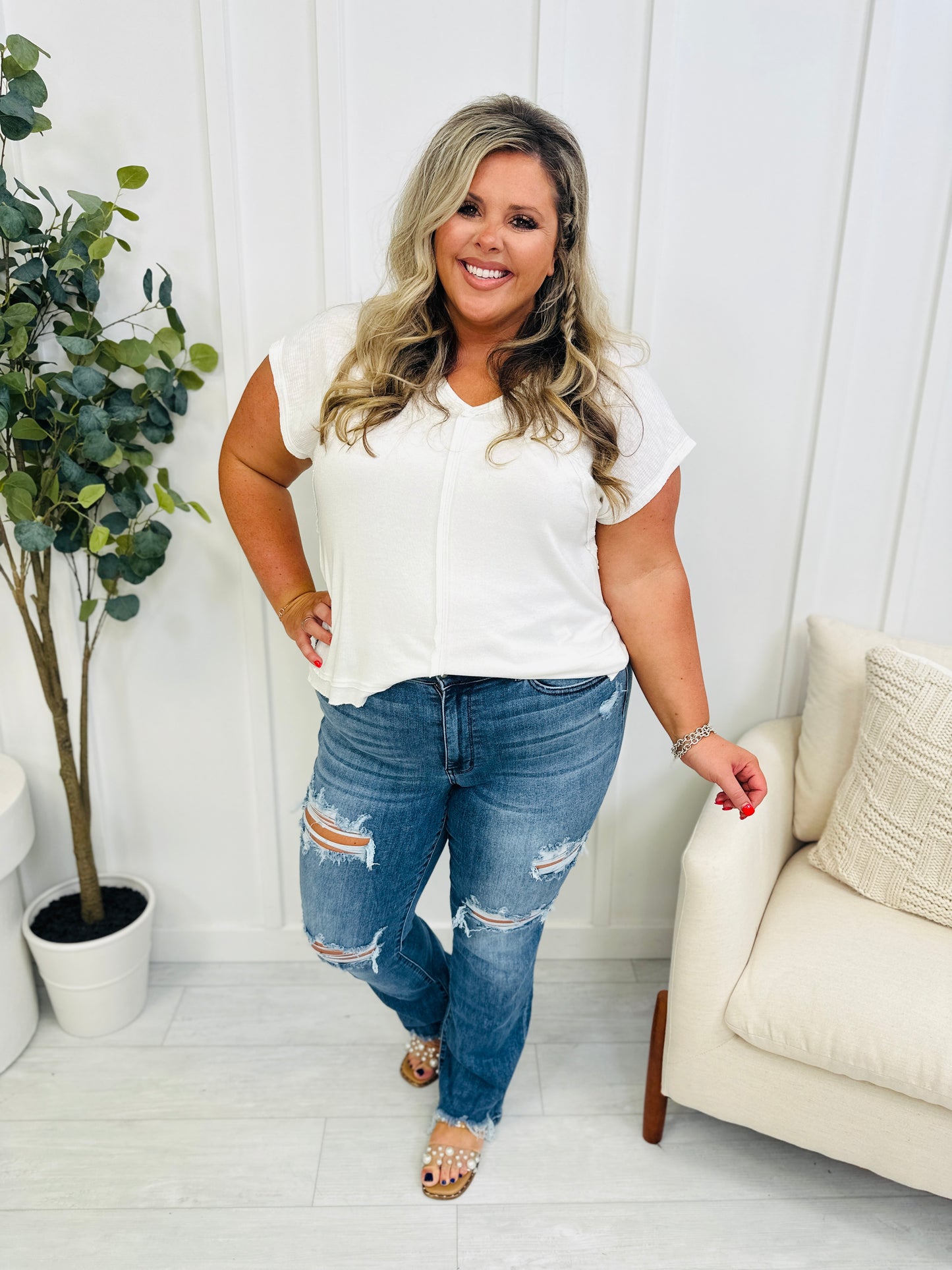 Judy Blue REG/CURVY Get Something Straight Mid Rise Jeans