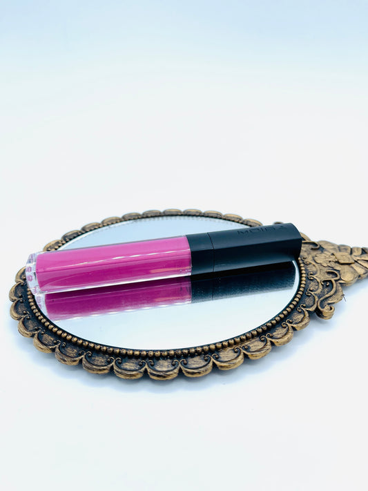 RESTOCK! Scandalous Matte Lips-Santorino